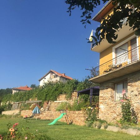 Kribul Guest House Agush מראה חיצוני תמונה