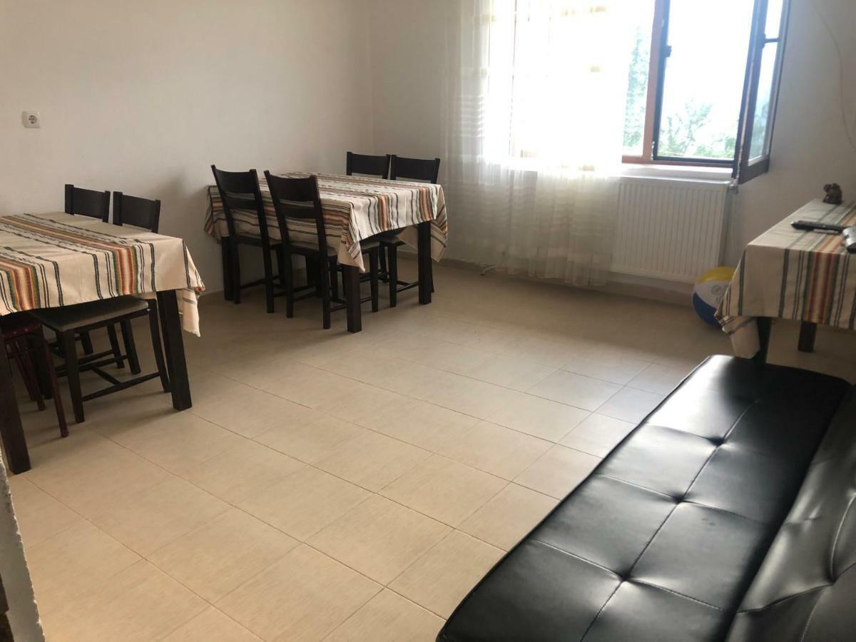 Kribul Guest House Agush מראה חיצוני תמונה