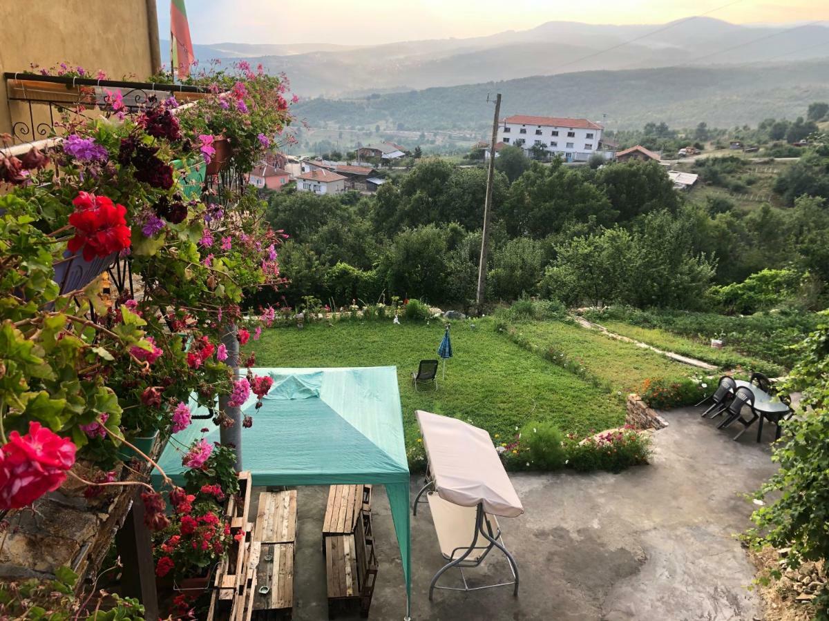 Kribul Guest House Agush מראה חיצוני תמונה